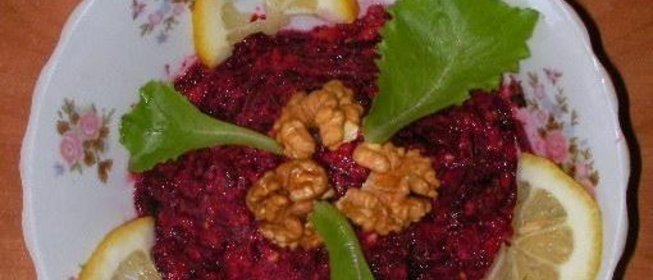 Орехово-свекольная закуска по-грузински