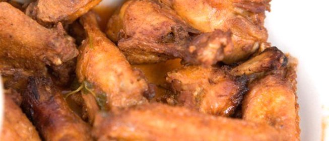 Жареные куриные крылышки с паприкой