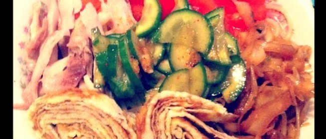 Закуска из лапши и овощей