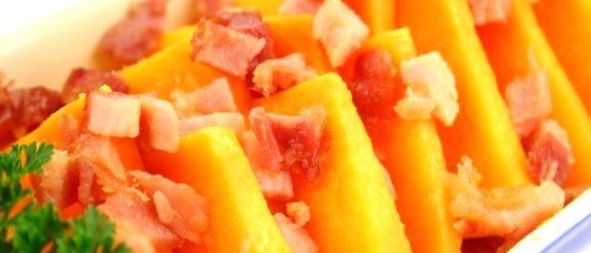 Закуска из тыквы с грушами и беконом