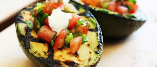 Авокадо на гриле