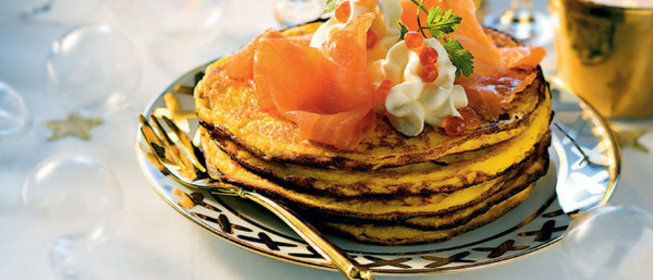 Блины из батата с маринованным лососем