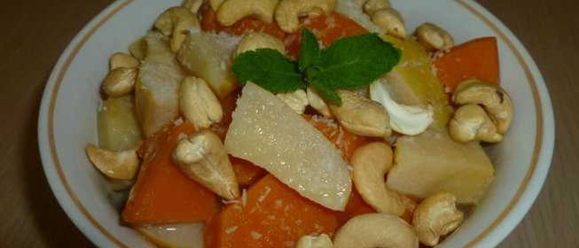 Тыква с айвой в кокосовом молоке