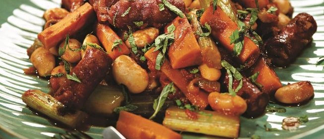 Марокканское рагу с колбасками