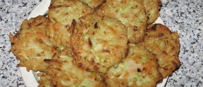 Оладьи из кабачков с манкой и картошкой
