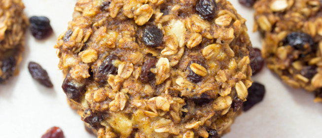 Овсяное печенье с бананом и изюмом