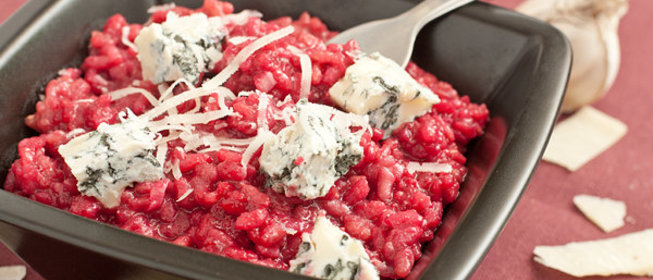 Ризотто со свёклой и горгонзолой