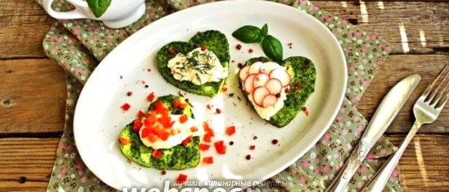 «Зелёный» омлет с творожным кремом