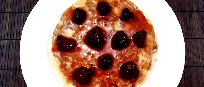 Блинный торт со сливками и сгущенным молоком