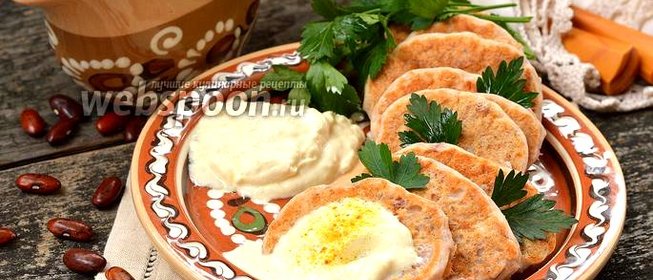 Дрожжевые оладьи из фасоли