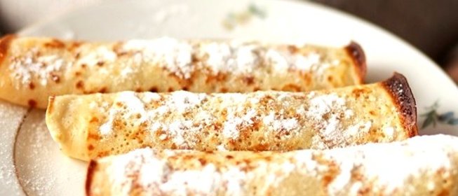 Блинчики с яблоками и орехами