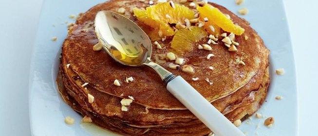 Блины на рикотте с апельсинами и медом