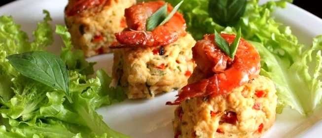 Тайские сконы с пряными креветками