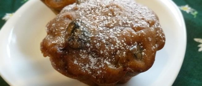 Маффины со свеклой, черносливом и какао