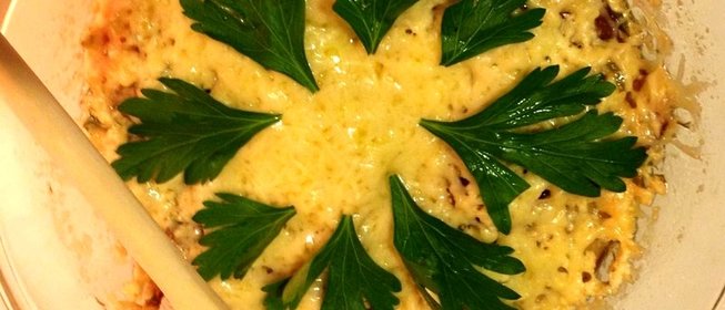 Картофель со сметанным соусом и сыром