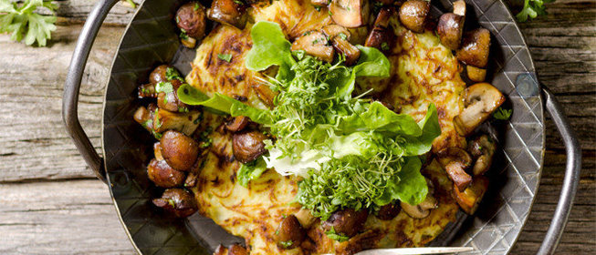 Жареная картошка с белыми грибами