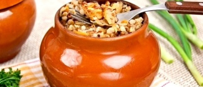 Гречка в горшочках