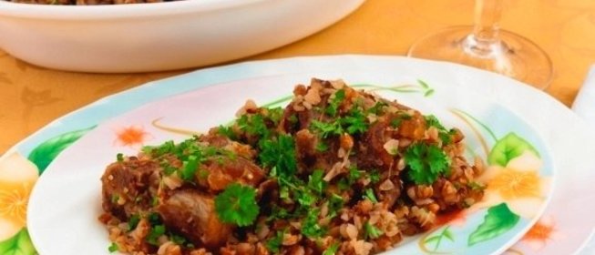 Свинина с гречкой