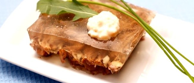 Холодец из куриных спинок