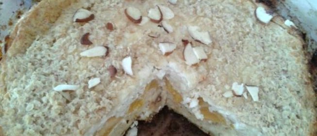 Творожная запеканка с грушей и овсяными хлопьями