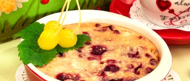 Творожная запеканка с ягодами (без муки)