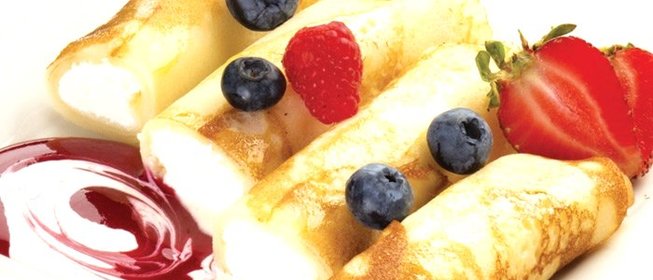 Блинчики с творогом и ягодами