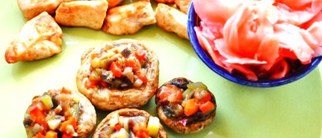 Шампиньоны, фаршированные овощами
