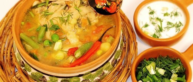 Овощное рагу с куриными бедрышками