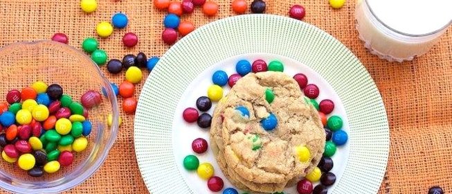Печенье с конфетами MMs