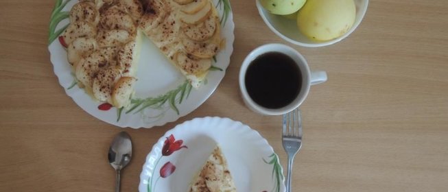 Зимняя творожная запеканка с яблоками и корицей