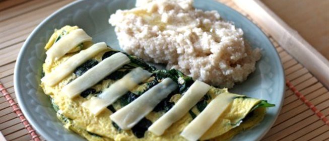 Омлет со шпинатом и фетой