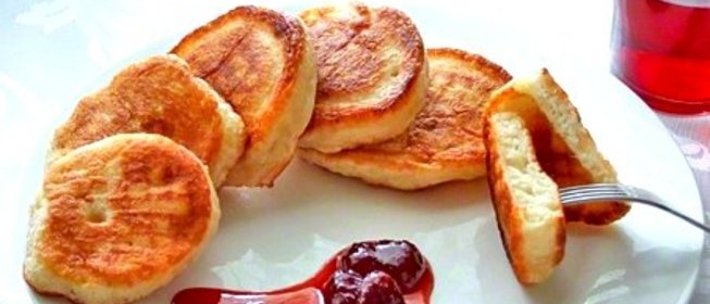 Дрожжевые оладьи без яиц