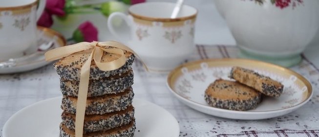 Печенье из гречневой муки с маком