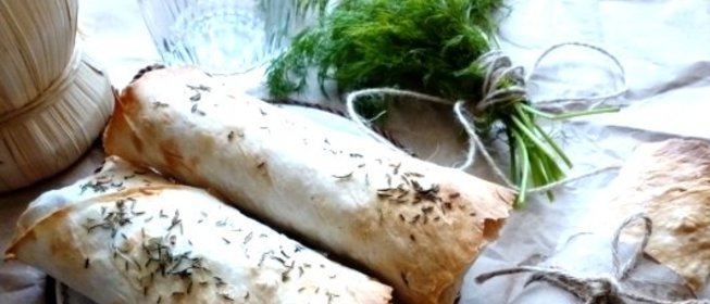 Сосиски в лаваше в духовке