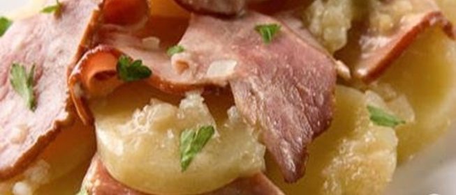 Запеканка картофельная под горчичным соусом