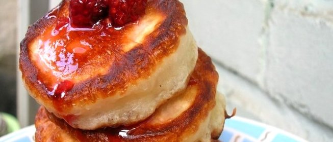 Пышные оладьи на сыворотке