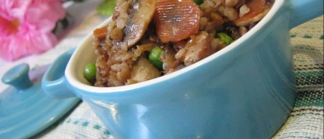 Гречка с овощами и грибами