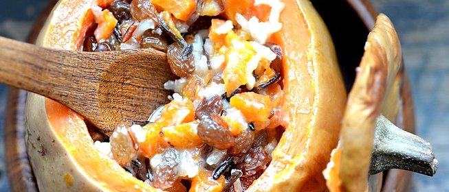 Тыква с сухофруктами в горшочке