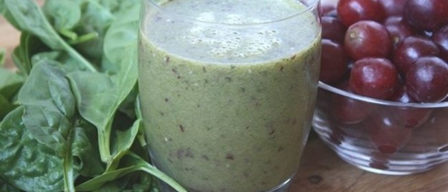 Смузи из винограда и шпината