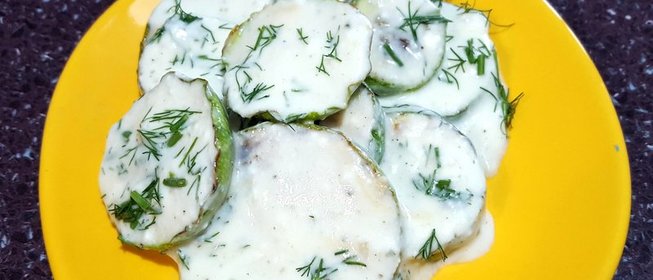 Кабачки в йогурте