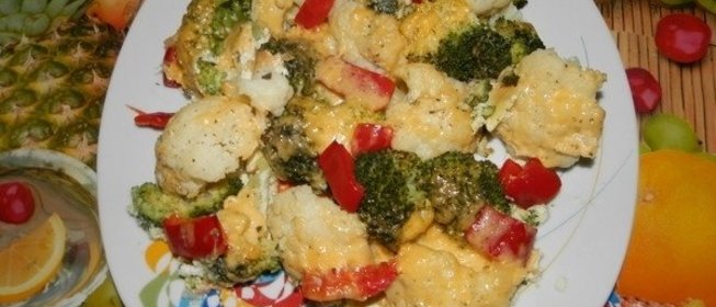 Брокколи и цветная капуста, запеченные под сыром с итальянскими травами