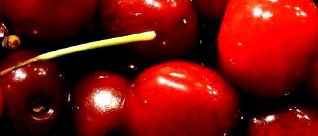 Диетическая творожная запеканка с вишней