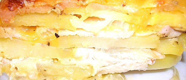 Картошка с мясом и сыром в духовке