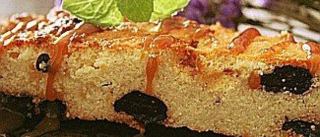 Запеченный сырник с карамельным топпингом