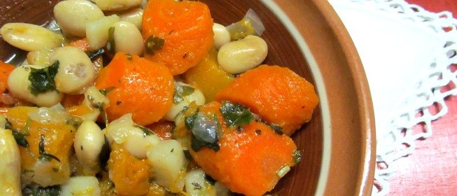 Овощное рагу с тыквой и фасолью