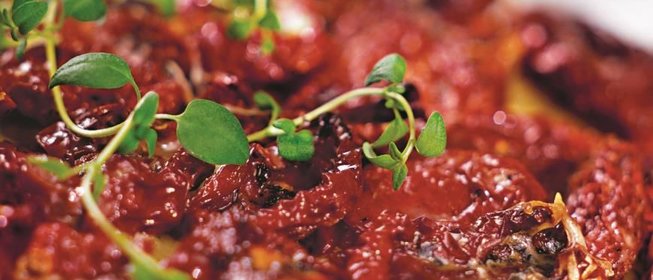 Картофельная запеканка с сушеными помидорами