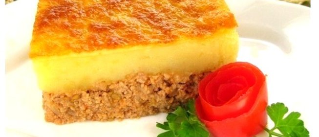 Запеканка с фаршем и картофелем