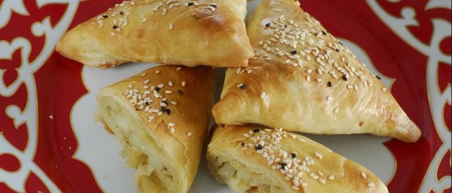 Картошкали сомса из слоеного теста