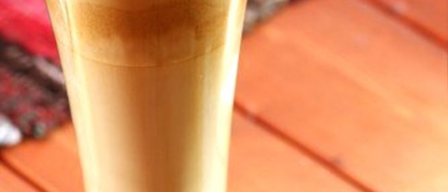 Ледяной миндальный латте