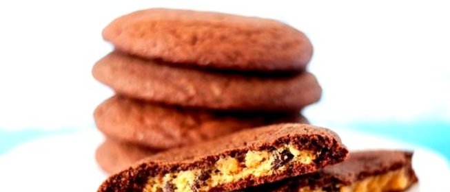 Шоколадное печенье с ванилью